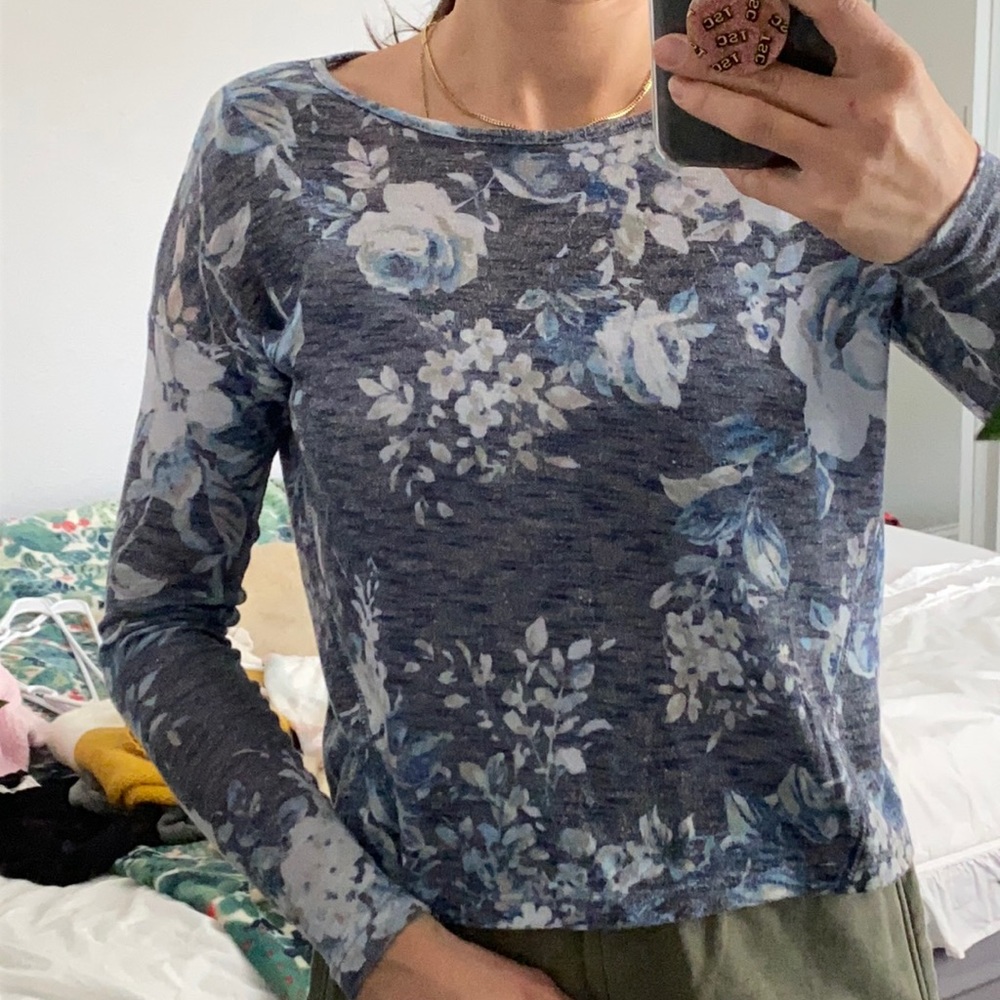 Floral long sleeve crop